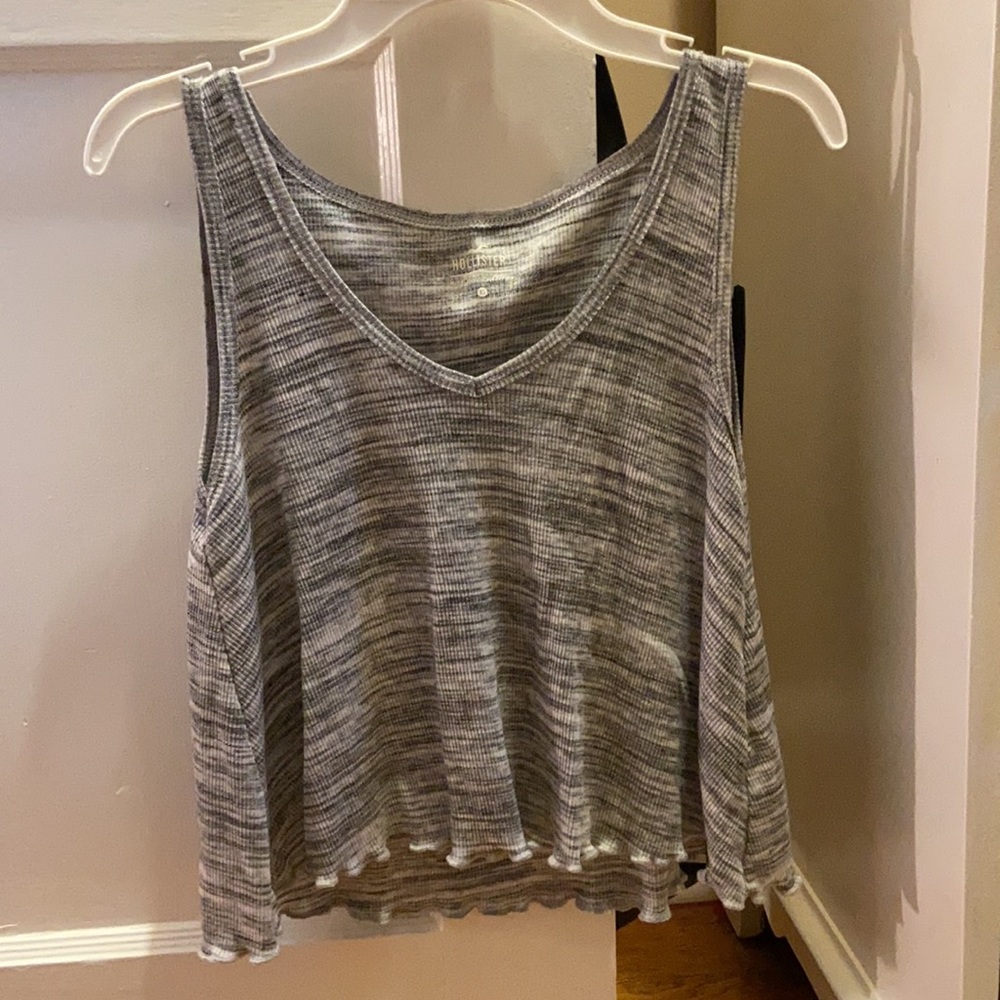 Crop Top from Hollister - Picture 2 of 3